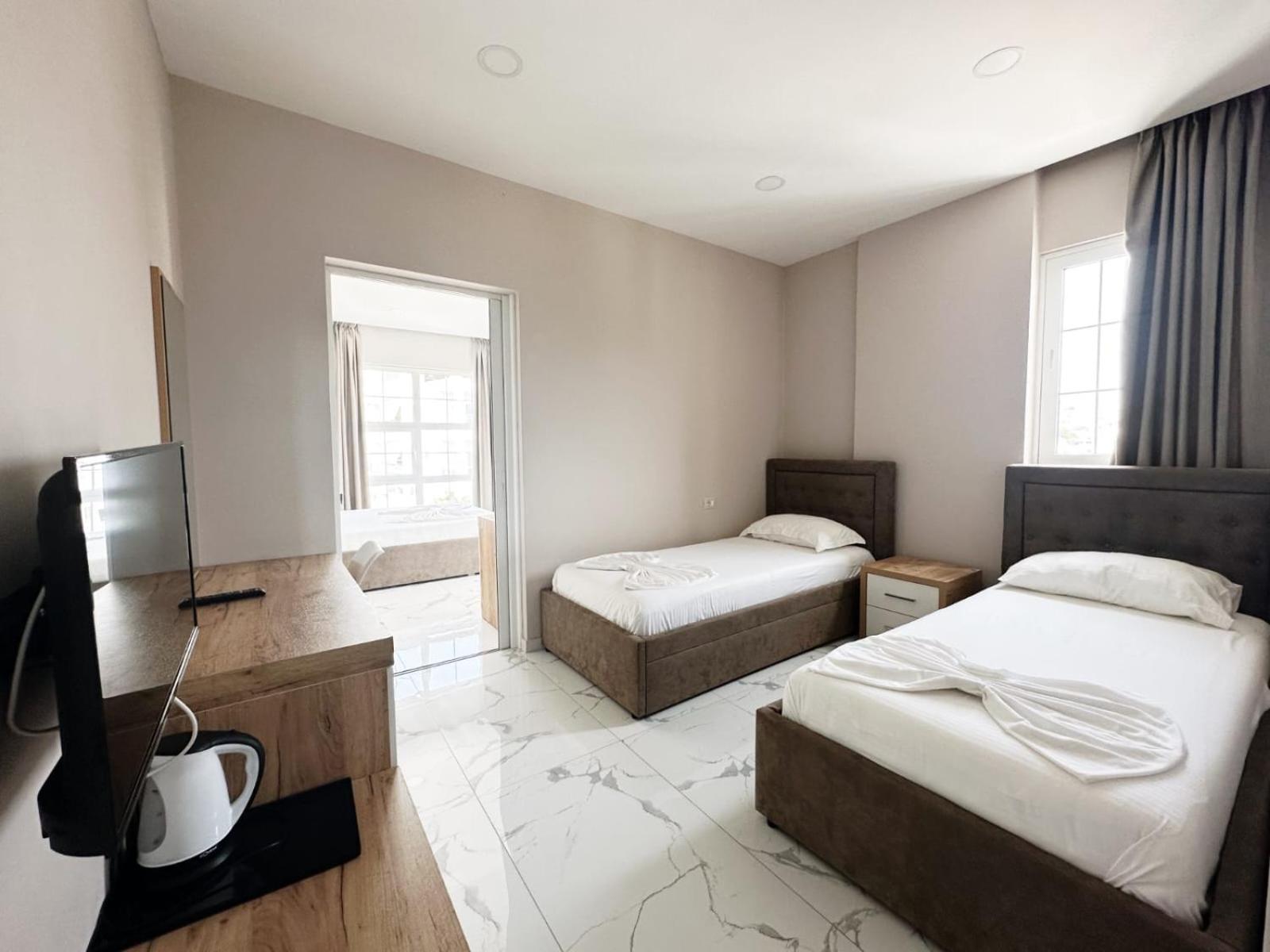 Hotel Ioni-An 사밀 외부 사진