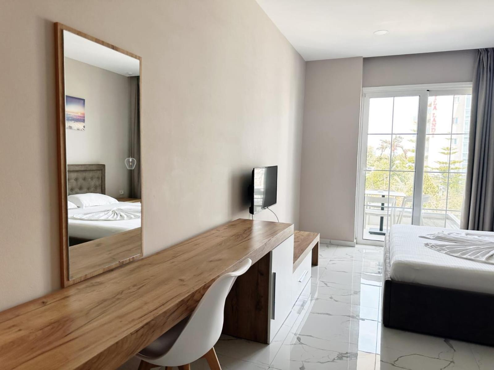 Hotel Ioni-An 사밀 외부 사진