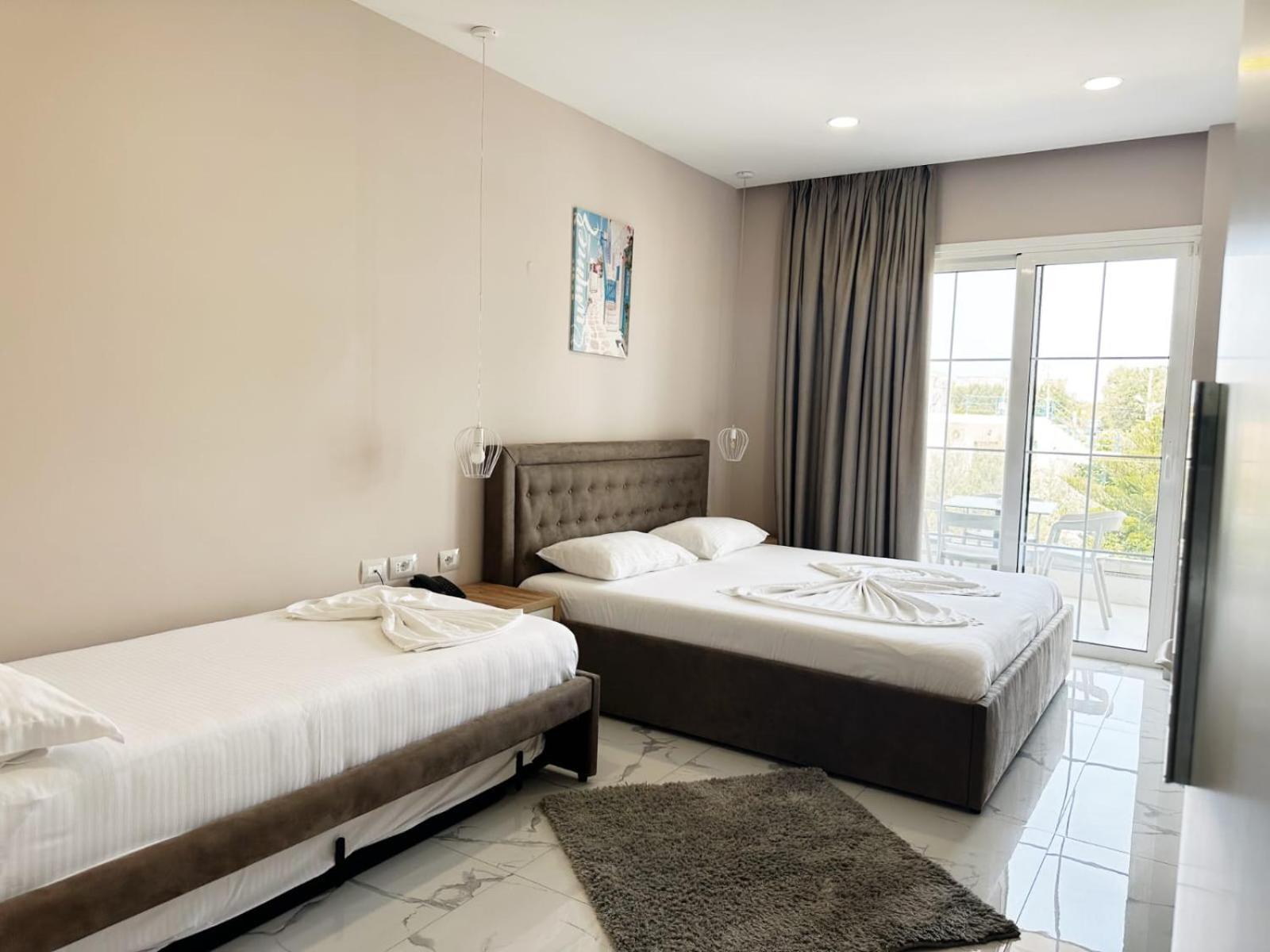Hotel Ioni-An 사밀 외부 사진