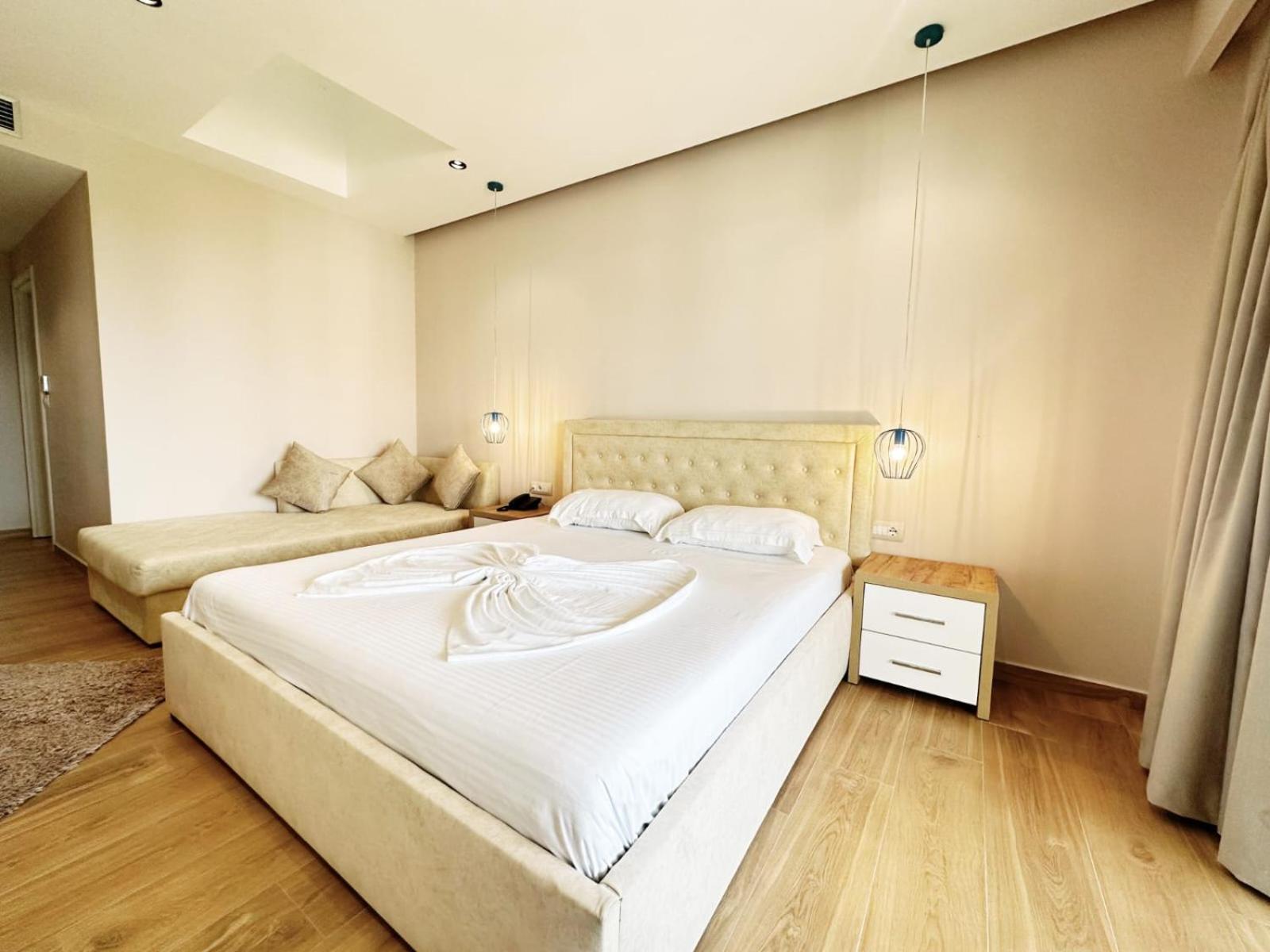 Hotel Ioni-An 사밀 외부 사진